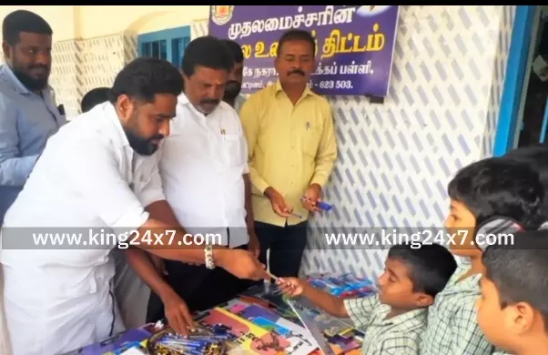 ராமநாதபுரம் துணை முதலமைச்சர் பிறந்தநாள் கொண்டாட்டம் நடைபெற்றது