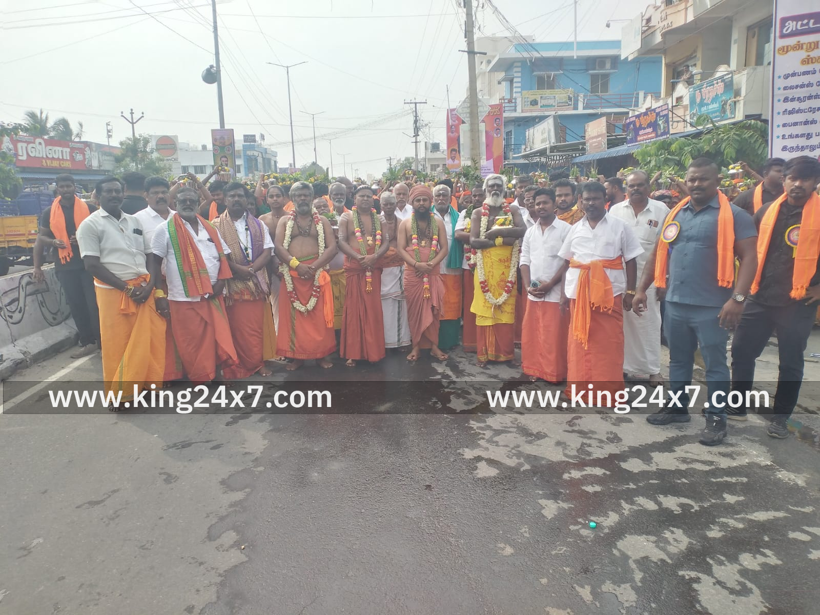 மங்களாம்பிகை உடனமர் மகேஸ்வரர் கோவில் மகா கும்பாபிஷேக விழா தீர்த்தகுடங்கள் ஊர்வலம்