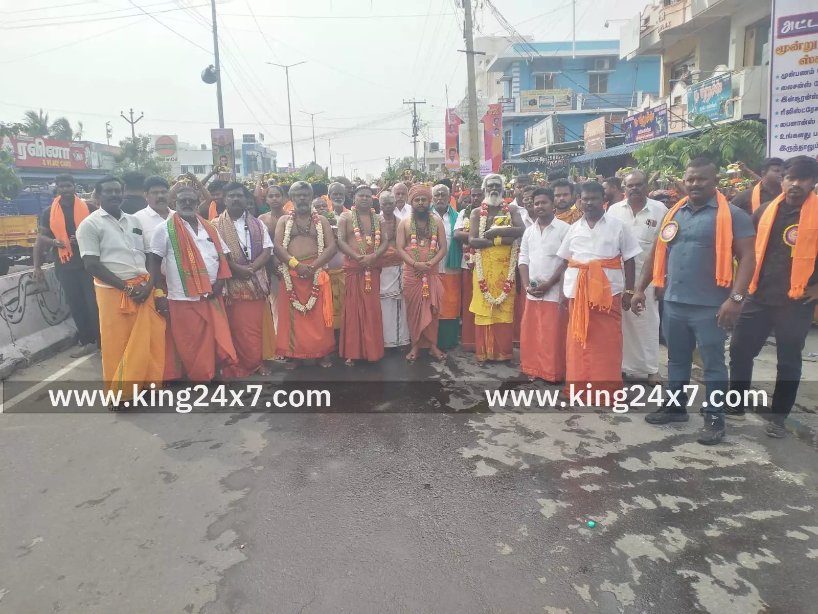 மங்களாம்பிகை உடனமர் மகேஸ்வரர் கோவில் மகா கும்பாபிஷேக விழா தீர்த்தகுடங்கள் ஊர்வலம்