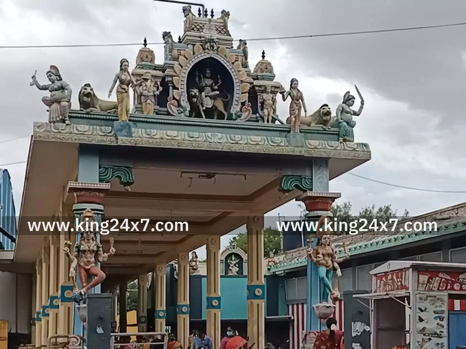 தேனி வீரபாண்டி கௌமாரியம்மன் கோவில் விமான பாலாலயம்