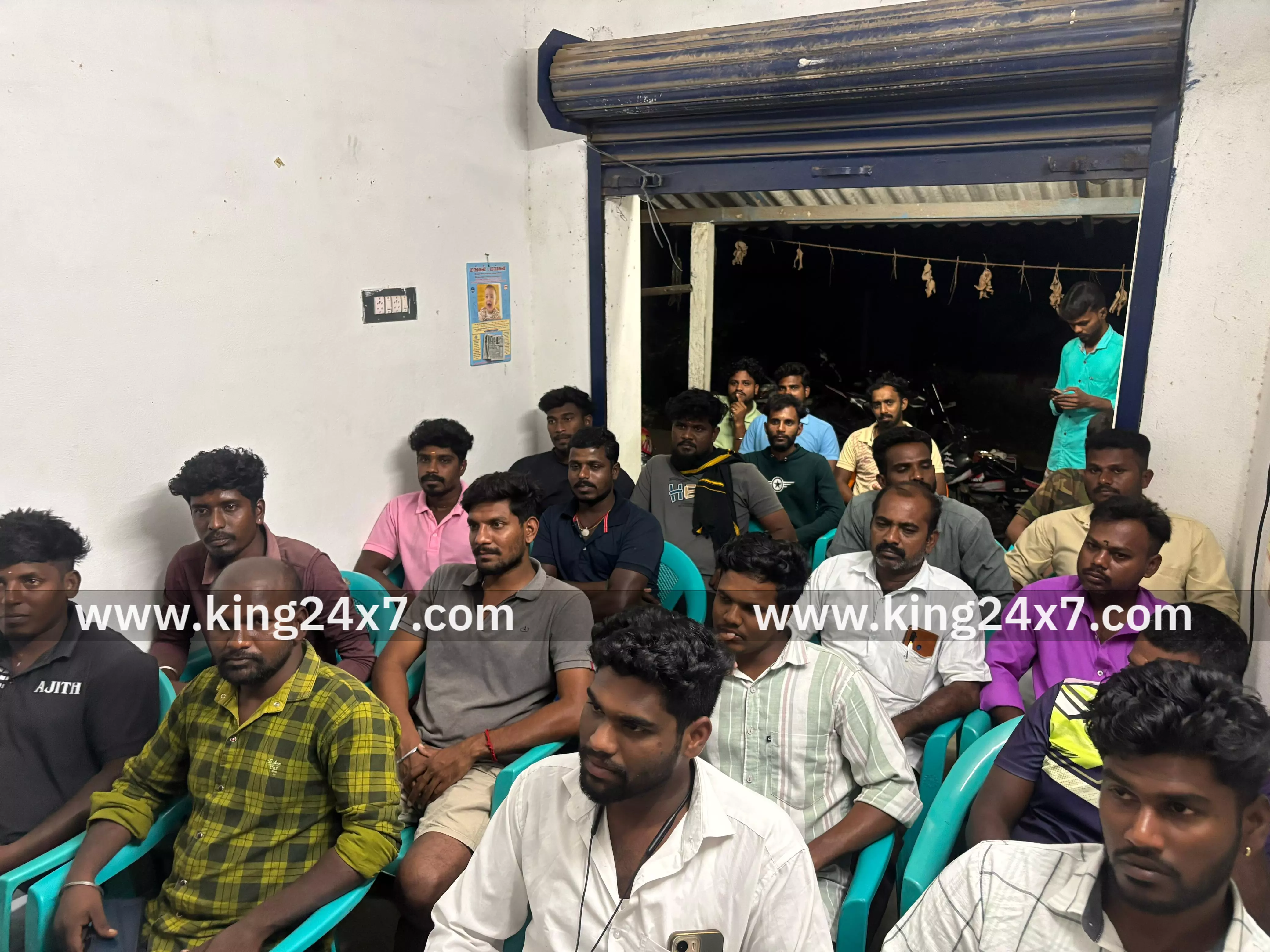 இனுங்கூரில் தமிழக வெற்றிக் கழகம் குளித்தலை கிழக்கு ஒன்றிய ஆலோசனைக் கூட்டம்