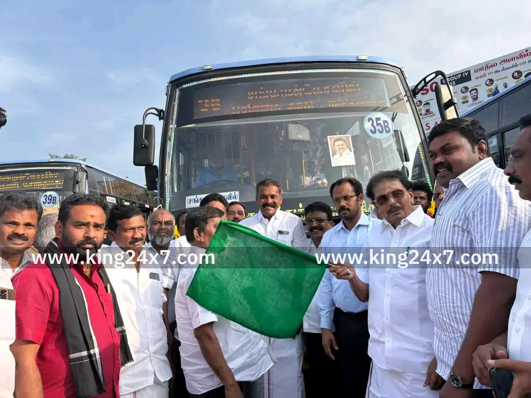 தென்காசியில் புதிய பேருந்துகள் துவக்க விழா நடந்தது