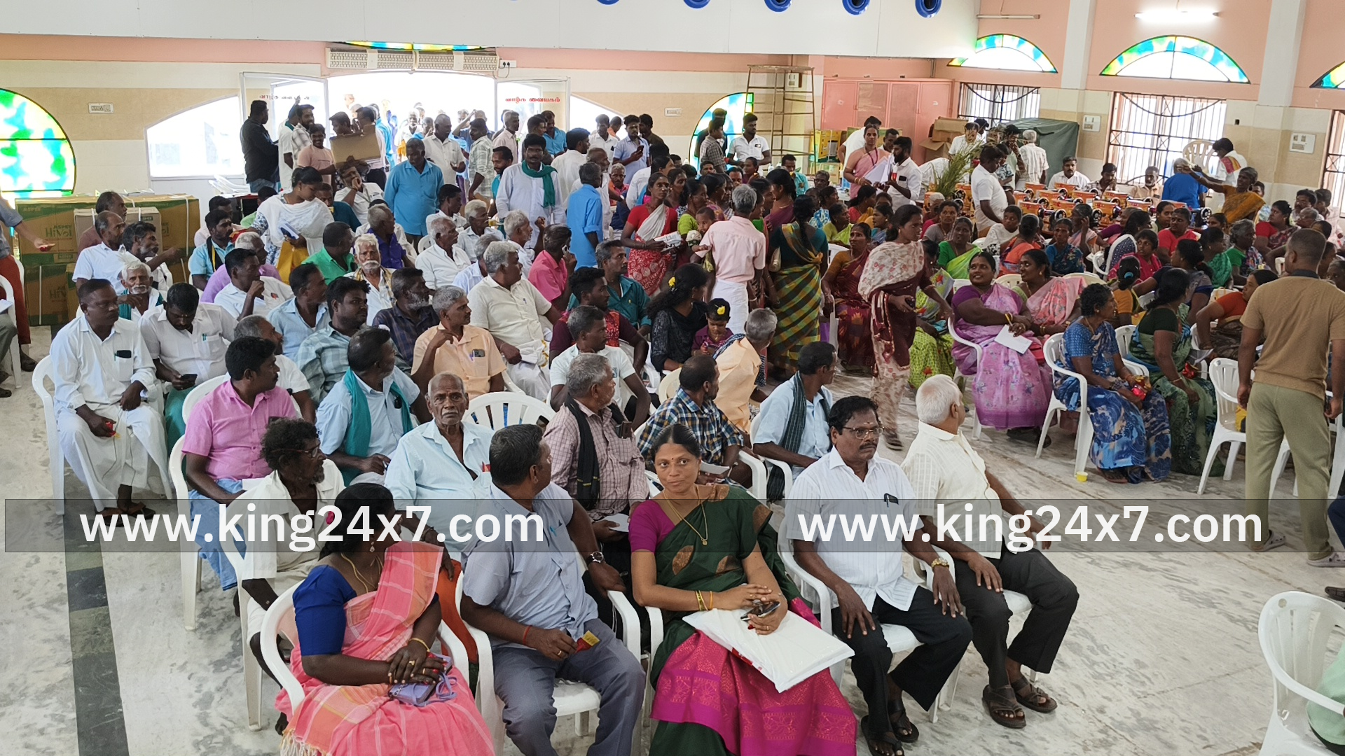 குளித்தலையில் இந்திய வேளாண் ஆராய்ச்சி கழக வேளாண் அறிவியல் மையம் சார்பில்  இடுபொருட்கள் வழங்கும் விழா