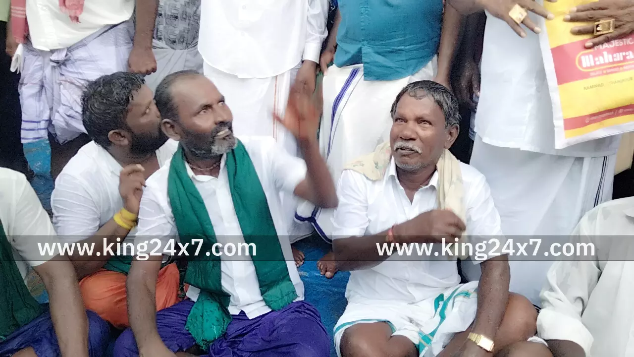 ராமநாதபுரம் கொட்டும் மலையிலும் விவசாயிகள் உண்ணாவிரத போராட்டம் நடைபெற்றது