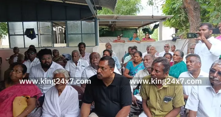 கரூரில் கோவில் இனாம் நிலம் பிரச்சனைக்கு ஒருங்கிணைந்த போராட்டமே தீர்வு. அனைத்துக் கட்சி ஆலோசனைக் கூட்டத்தில் முடிவு.