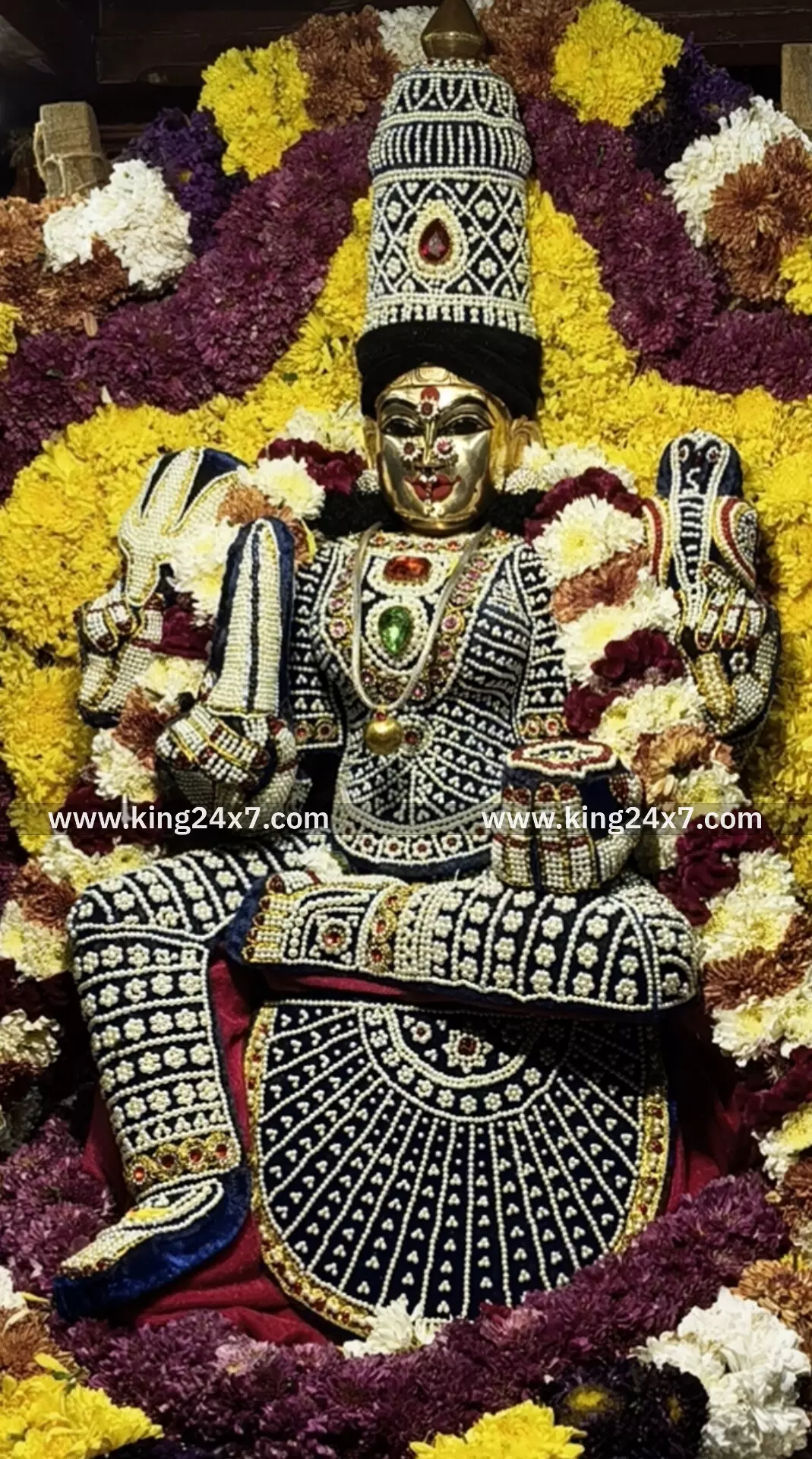 ராசிபுரம் அருள்மிகு ஸ்ரீ அங்காள பரமேஸ்வரி அம்மனுக்கு முத்தங்கி அலங்காரம்..