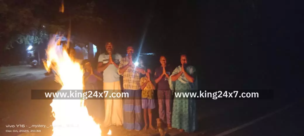 சொக்கப்பனை எரித்த பக்தர்கள்