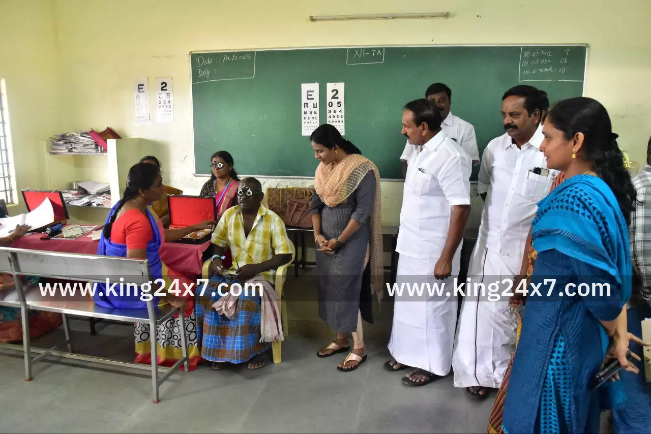 நலம் காக்கும் ஸ்டாலின்“ முகாமினை பார்வையிட்டு ஆய்வு மேற்கொண்ட மாவட்ட ஆட்சியர்.