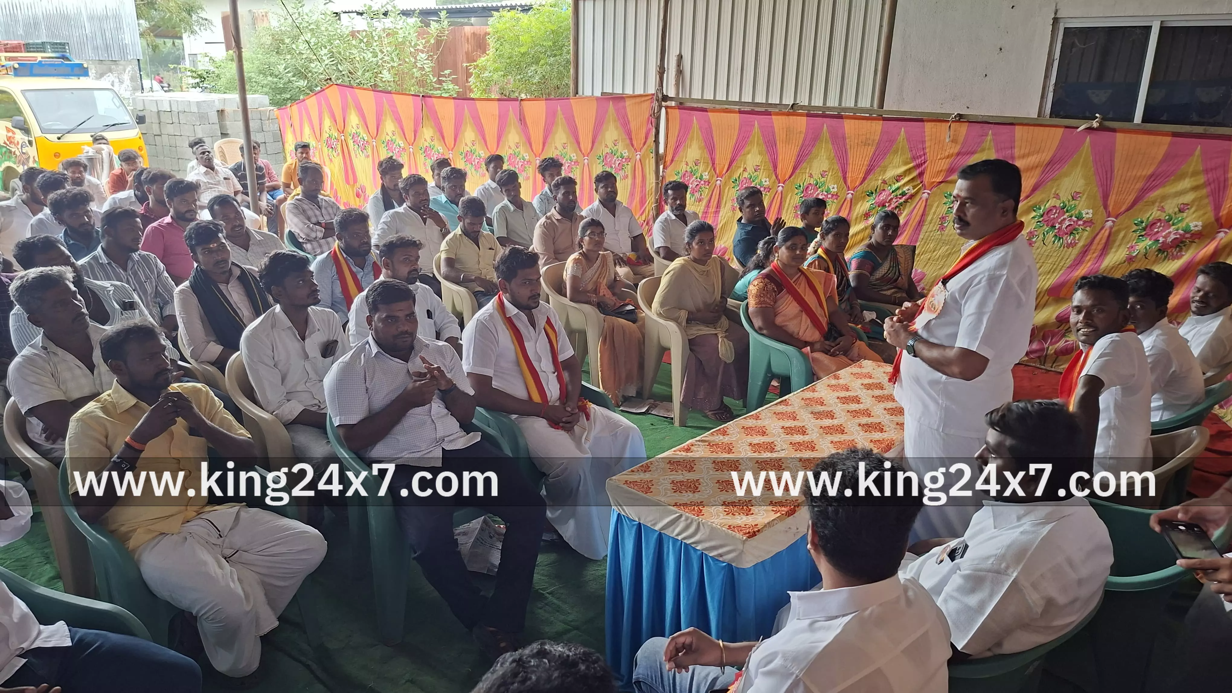 தோகைமலையில் தமிழக வெற்றிக் கழகம் ஆலோசனைக் கூட்டம் தோகைமலையில் தமிழக வெற்றிக் கழகம் ஆலோசனைக் கூட்டம்