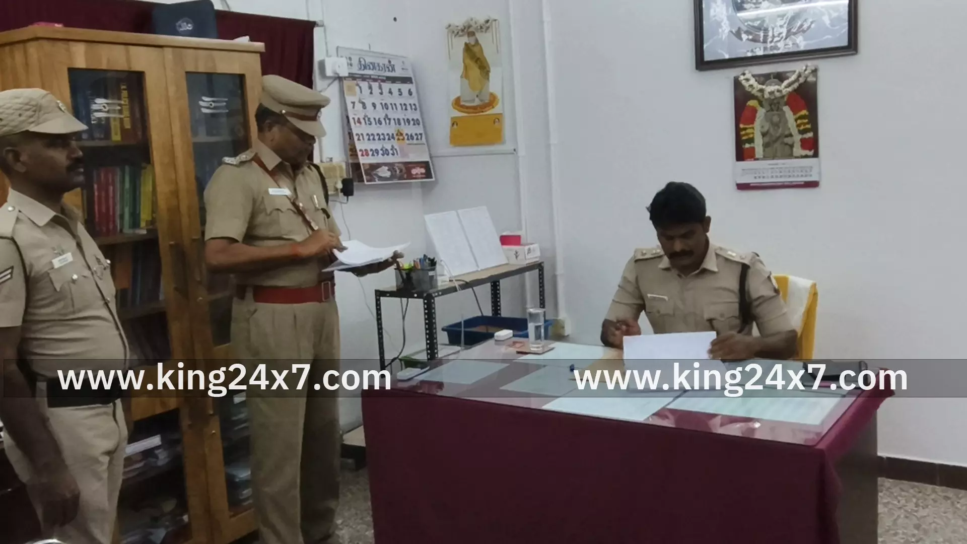 குளித்தலை டிஎஸ்பி அலுவலகத்திற்கு வருடாந்திர ஆய்வு மேற்கொண்ட மாவட்ட எஸ்பி