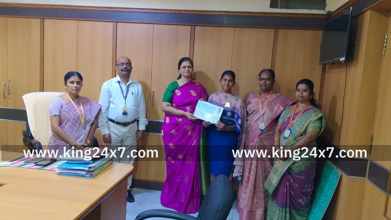 மாவட்ட அளவிலான பேச்சுப் போட்டியில் டிரினிடி கல்லுரி மாணவி இரண்டம் இடம் பிடித்து சாதனை. மாவட்ட அளவிலான பேச்சுப் போட்டியில் டிரினிடி கல்லுரி மாணவி இரண்டம் இடம் பிடித்து சாதனை.