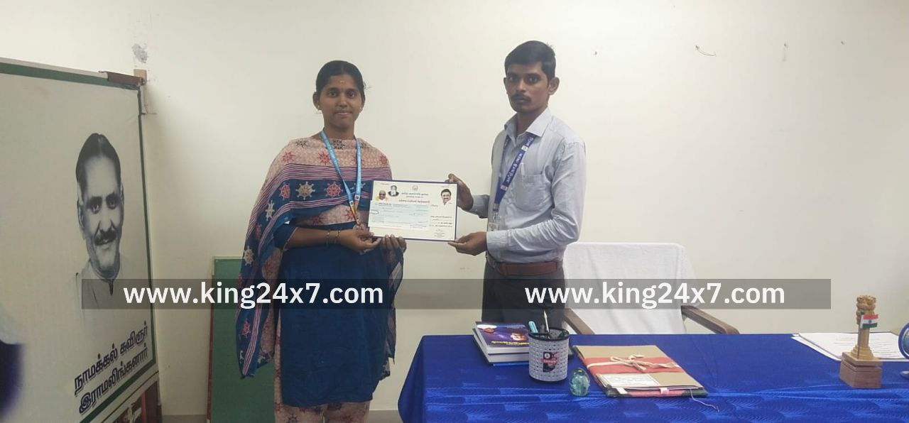 மாவட்ட அளவிலான பேச்சுப் போட்டியில் டிரினிடி கல்லுரி மாணவி இரண்டம் இடம் பிடித்து சாதனை.