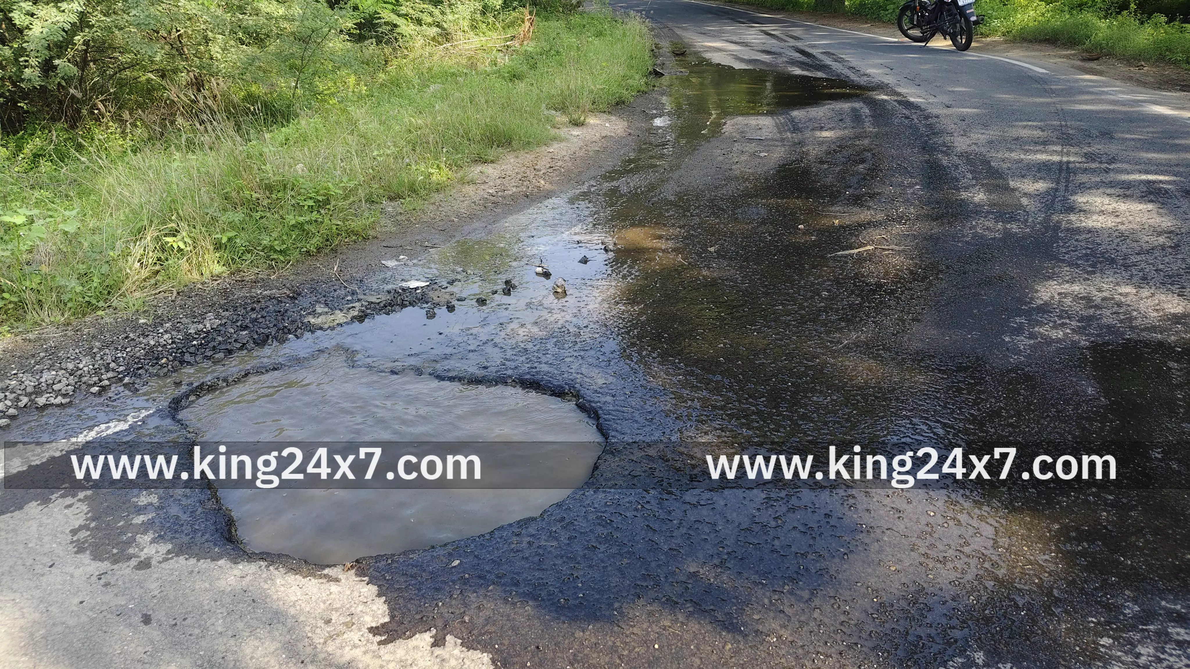 பாலப்பட்டியில் குடிநீர் குழாய் உடைந்து வீணாகி வரும் அவலம்.