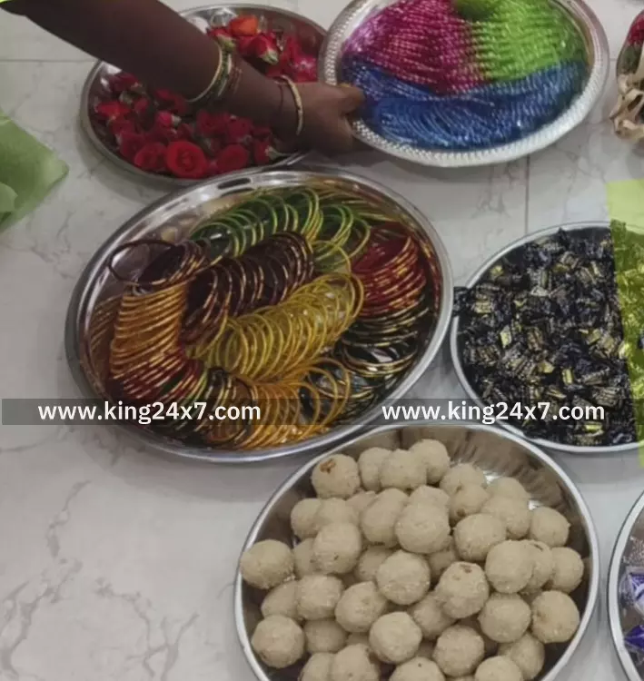 திண்டுக்கல் M.V.M. கல்லூரி மேம்பாலம் அடியில் வீடற்ற பலர் தங்கியுள்ளனர் திண்டுக்கல் M.V.M. கல்லூரி மேம்பாலம் அடியில் வீடற்ற பலர் தங்கியுள்ளனர்