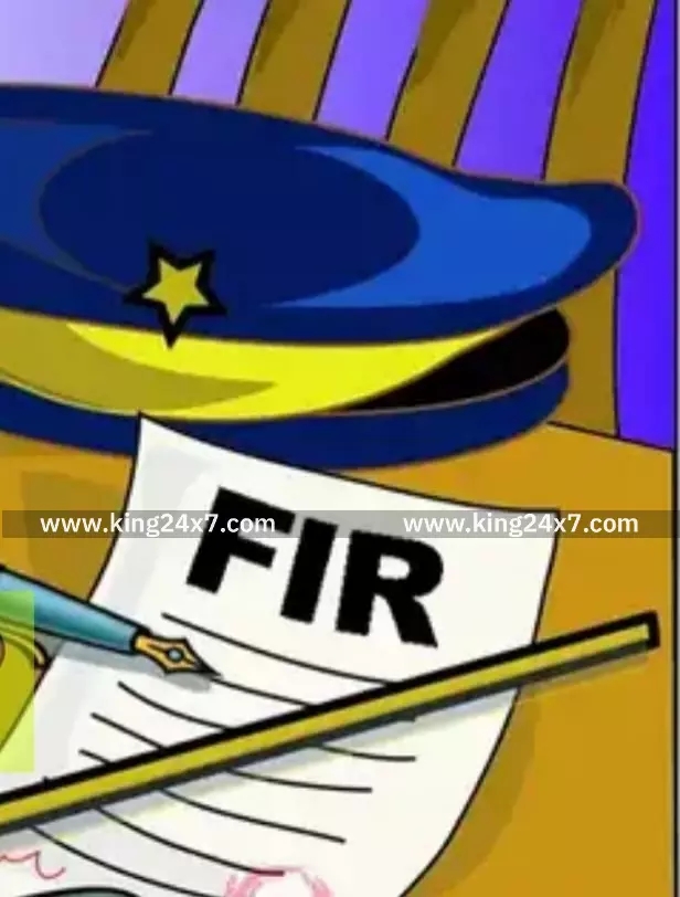 திண்டுக்கல்லில் பிரபல துணிக்கடையில் துணி மாற்றும் அறையில் கேமரா இருப்பதாக மோசடி செய்து பணம் பறிக்க முயற்சி செய்த பெண் மீது வழக்கு திண்டுக்கல்லில் பிரபல துணிக்கடையில் துணி மாற்றும் அறையில் கேமரா இருப்பதாக மோசடி செய்து பணம் பறிக்க முயற்சி செய்த பெண் மீது வழக்கு