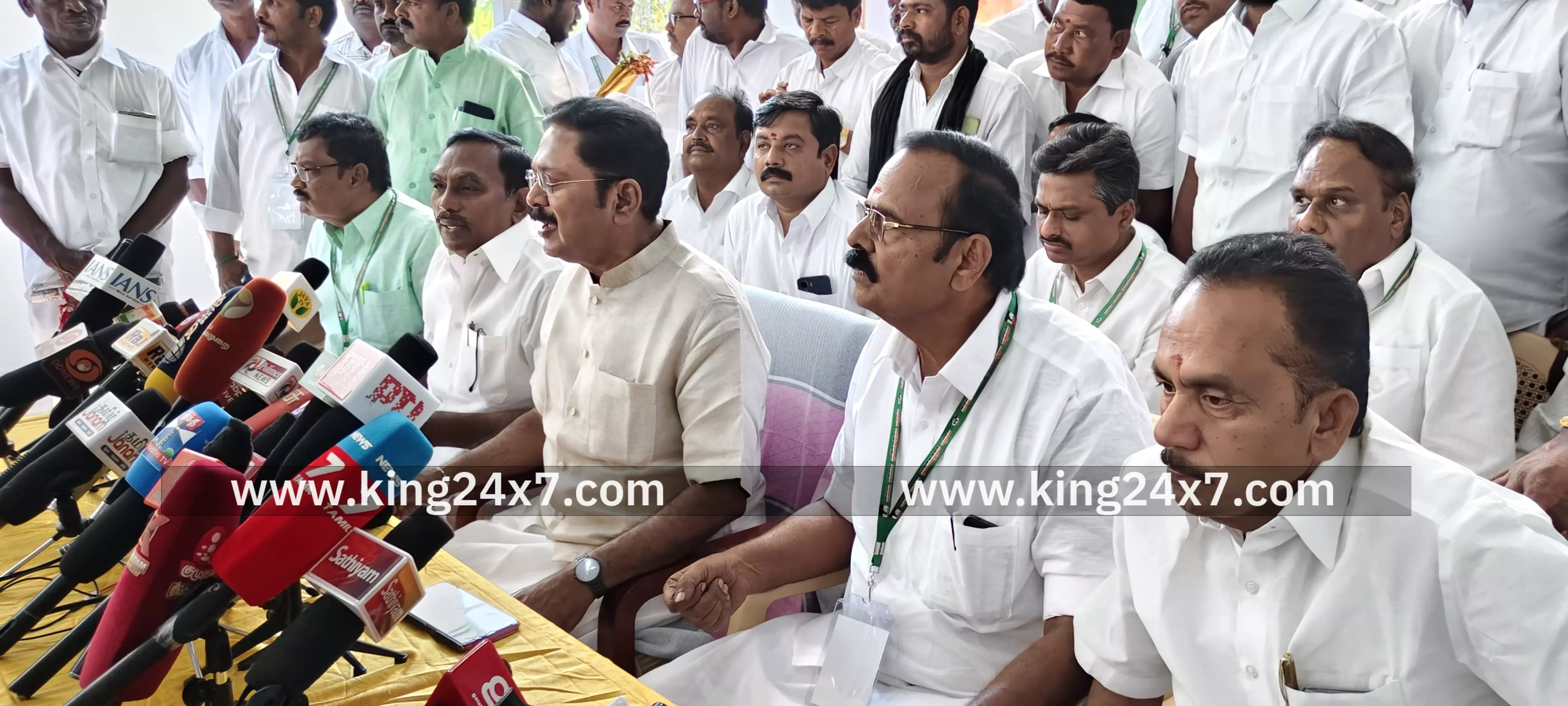 அம்மா மக்கள் முன்னேற்றக் கழகம் ஆலோசனைக் கூட்டம்