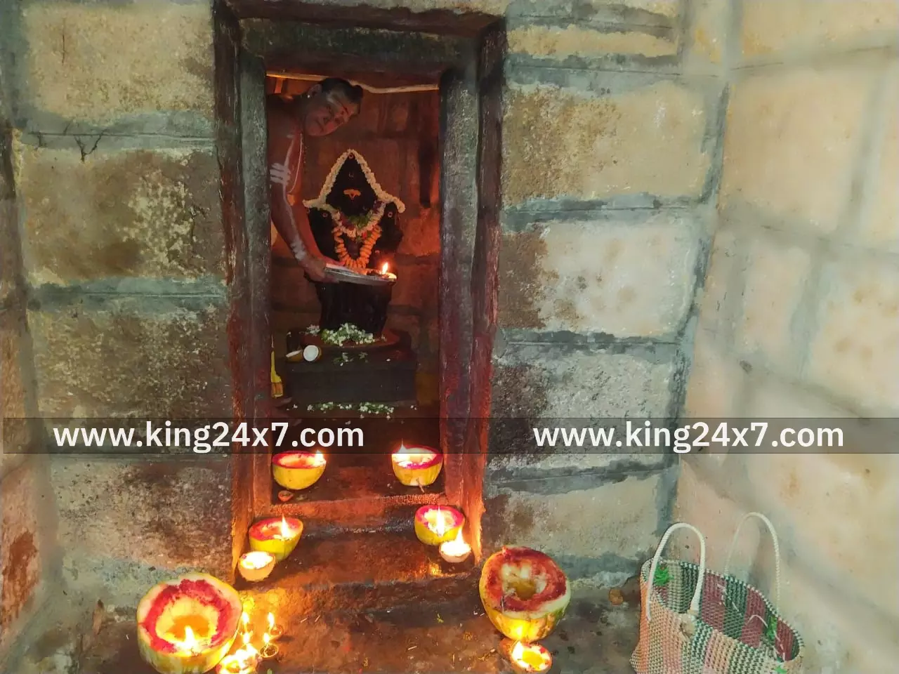 ஆர்.டி மலையில் காலபைரவர் பூஜை ஆர்.டி மலையில் காலபைரவர் பூஜை