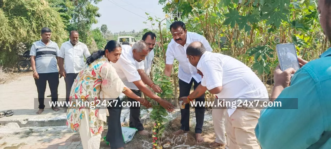 தரைப்பாலம் வடிகால் அமைக்க பூமி பூஜை தரைப்பாலம் வடிகால் அமைக்க பூமி பூஜை