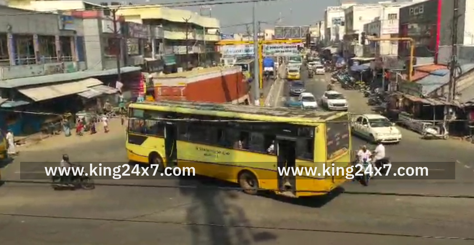 வெள்ளகோவிலில் சிக்னல் வேலை செய்யாமல் போக்குவரத்து இடையூறு வீடியோ வைரல்