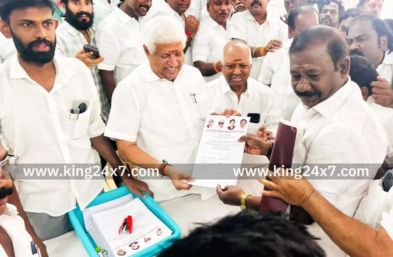 கள்ளக்குறிச்சி:அதிமுக மாவட்டச் செயலாளர் குமரகுரு விருப்பமனு.... கள்ளக்குறிச்சி:அதிமுக மாவட்டச் செயலாளர் குமரகுரு விருப்பமனு....