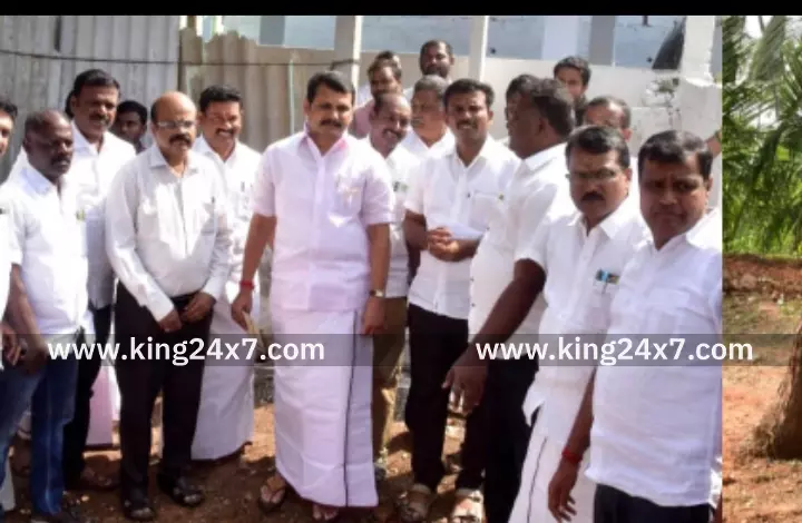 புகலூரில் பள்ளிவாசலுக்கு சுற்றுச்சுவர் அமைக்கும் பணிக்கு ஆய்வு. புகலூரில் பள்ளிவாசலுக்கு சுற்றுச்சுவர் அமைக்கும் பணிக்கு ஆய்வு.