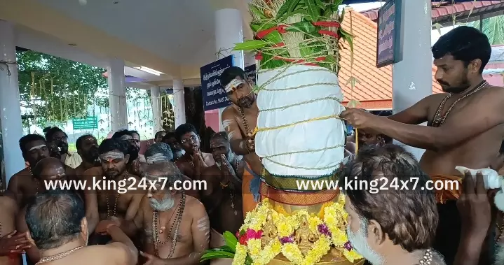 ராமநாதபுரம் கோயில் கொடியேற்றம் நடைபெற்றது ராமநாதபுரம் கோயில் கொடியேற்றம் நடைபெற்றது