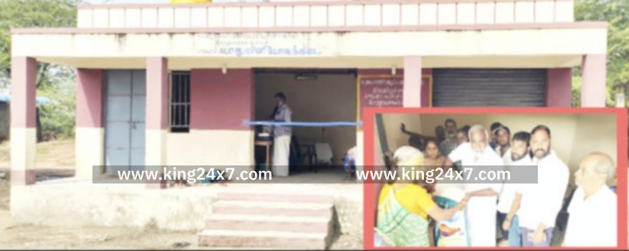 கும்மிடிப்பூண்டி அடுத்த மாதவரத்தில் புதிய நியாய விலை கடையை திறந்து வைத்தார் எம்எல்ஏ துரை சந்திரசேகர்.