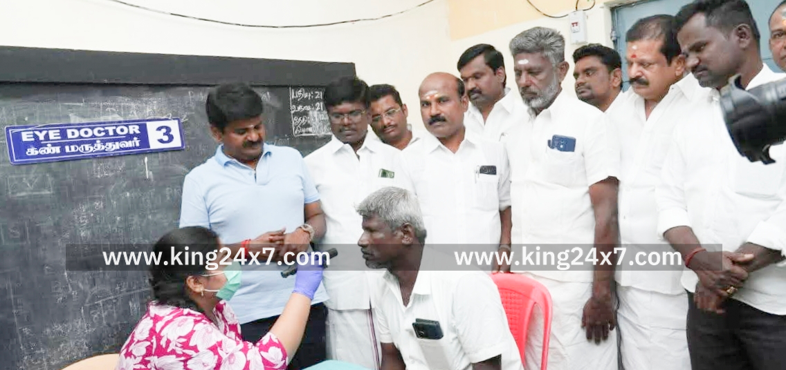 வாரந்தோறும் மருத்துவ முகாம் முன்னாள் அமைச்சர் ஏற்பாடு