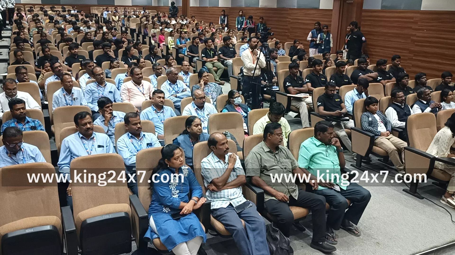 திருச்செங்கோடு K.S.ரங்கசாமி காலேஜ் ஆப் டெக்னாலஜியில், 2 நாள் ஒளிமயம் 4.0, 36 மணி நேர ஸ்டார்ட் அப் பூட் கேம்ப் துவக்க விழா திருச்செங்கோடு K.S.ரங்கசாமி காலேஜ் ஆப் டெக்னாலஜியில், 2 நாள் ஒளிமயம் 4.0, 36 மணி நேர ஸ்டார்ட் அப் பூட் கேம்ப் துவக்க விழா