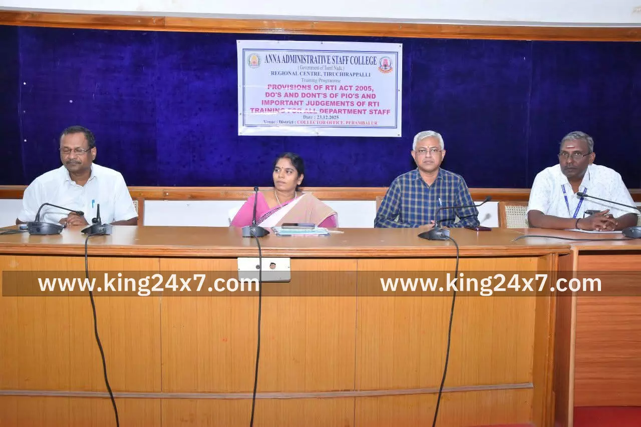 தகவல் அறியும் உரிமைச் சட்டம் 2005 கீழ் பெறப்படும் மனுக்களை கையாள்வது குறித்து அரசு அலுவலர்களுக்கு மாவட்ட ஆட்சித்தலைவர்  ந.மிருணாளினி  தலைமையில் பயிற்சி வகுப்பு