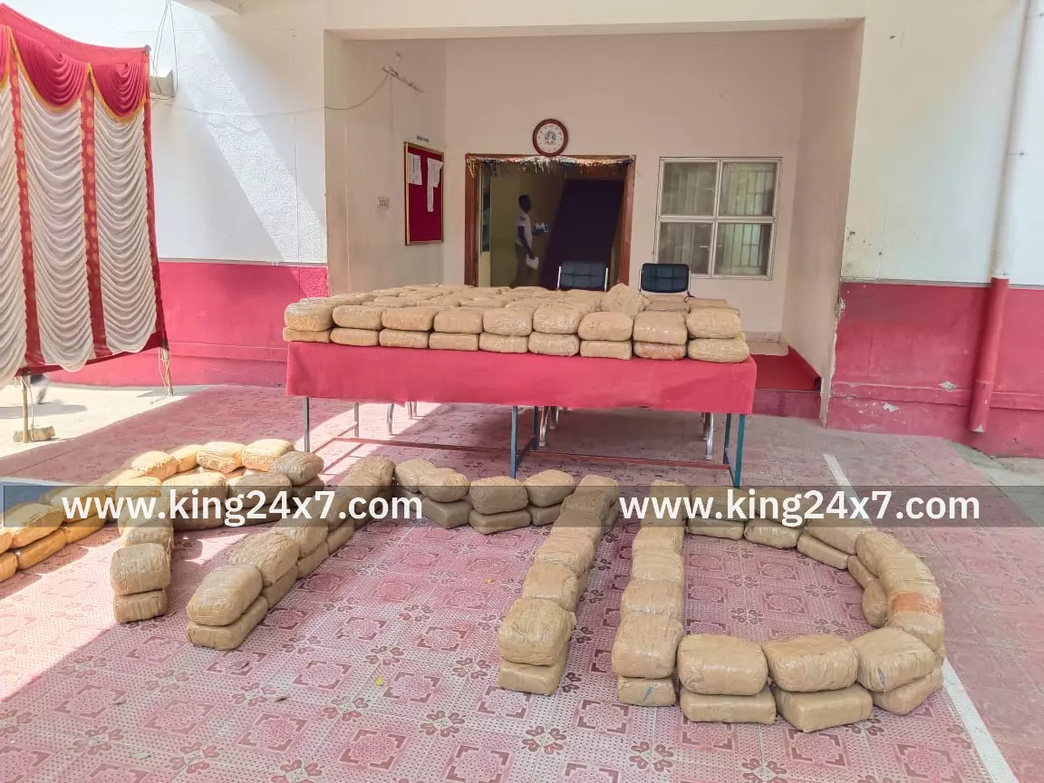 ராமநாதபுரம் கஞ்சா கடத்திய 10 பேர் கைது