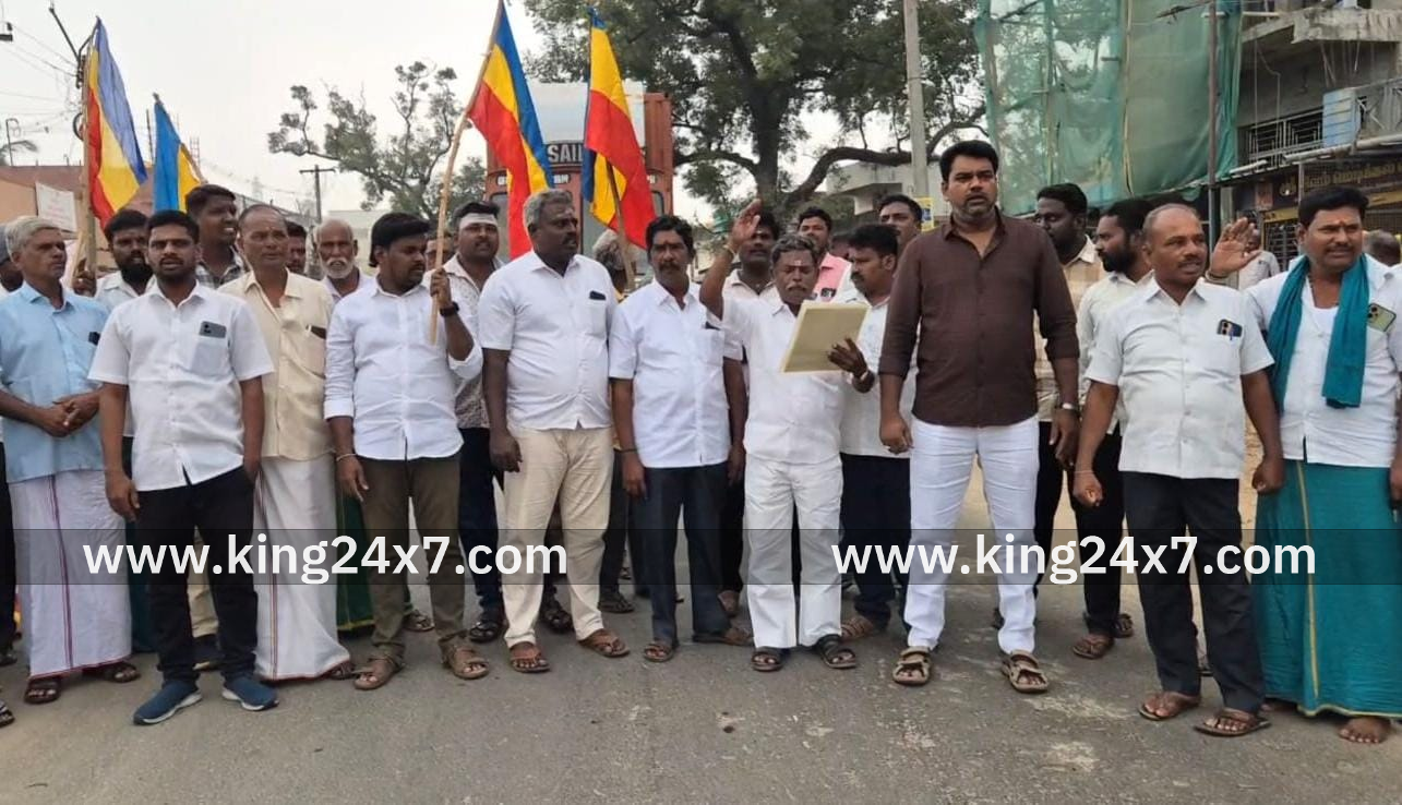 லாலாபேட்டையில் வன்னியர் சங்கம் கட்டிய பேருந்து நிழற்கூடம் அகற்றம்... போராட்டத்தில் ஈடுபட்ட பாமக வினர்  கைது..