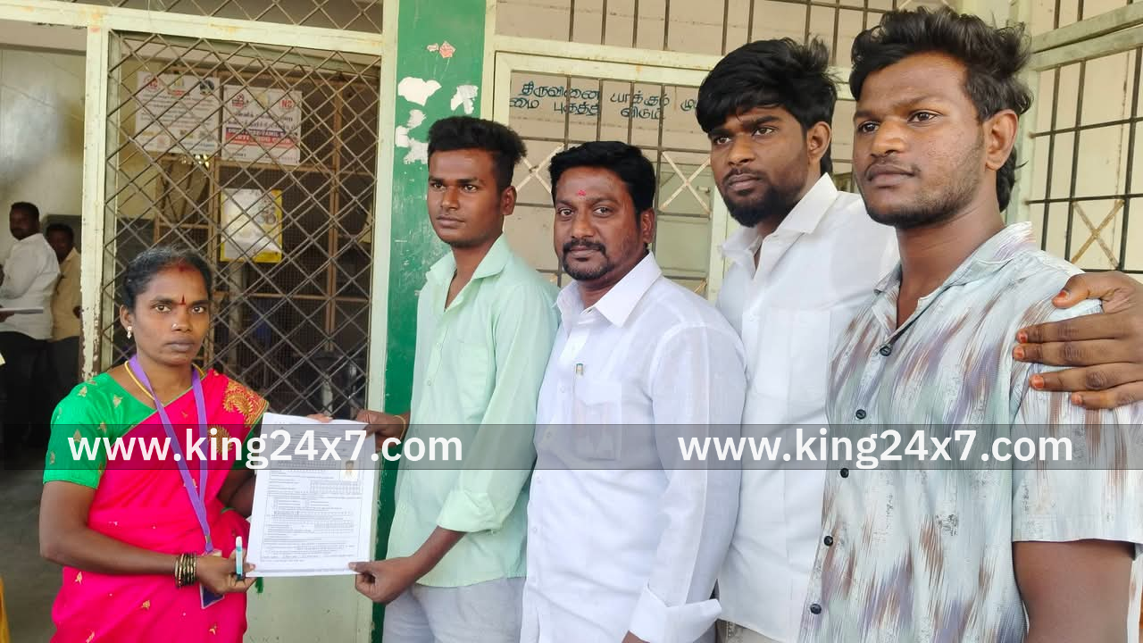 களளக்குறிச்சி:TVK சார்பில் தீவிர வாக்காளர் சேர்க்கை பணியில்....