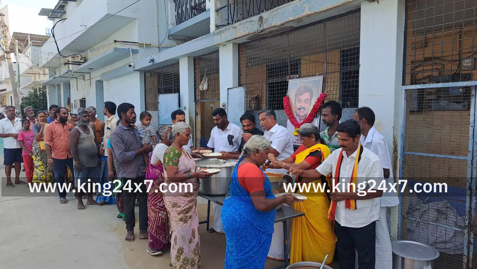 விஜயகாந்த் நினைவு தினம் அனுசரிப்பு