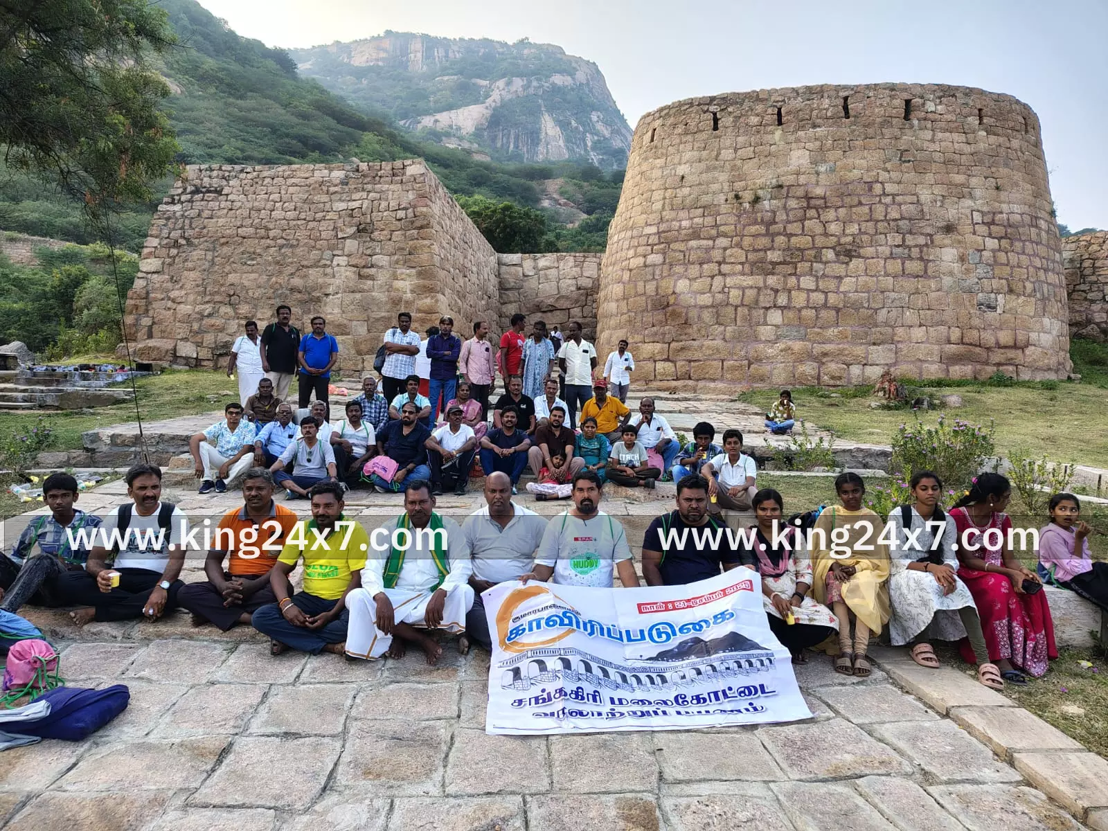 வரலாற்று  சின்னங்கள்  சீரமைக்க காவிரி படுகை அமைப்பினர் கோரிக்கை