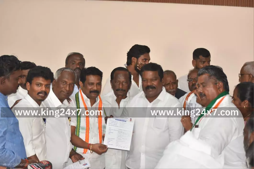 ராமநாதபுரம் வரும் 2026 சட்டமன்ற தேர்தலில் ராமநாதபுரம் சட்டமன்ற தொகுதியில் காங்கிரஸ் கட்சியின் சார்பில் போட்டியிட விருப்ப மனுவை வழங்கினார்