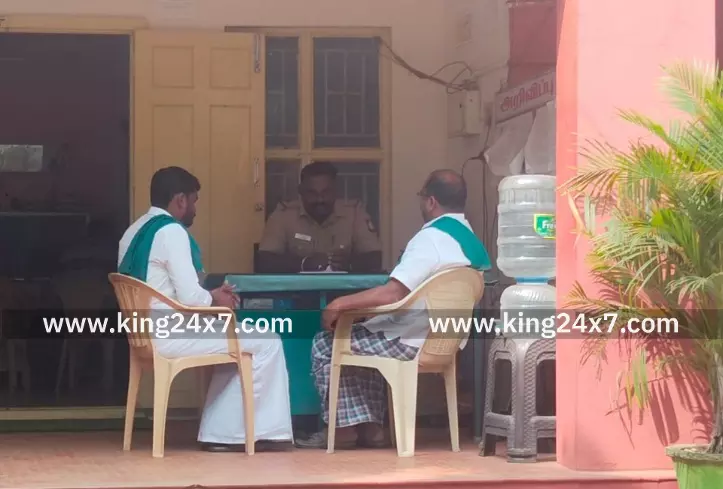 கறவை மாடுகளுடன் போராட முயன்ற விவசாயிகள் கைது.