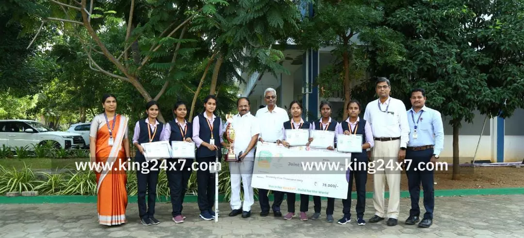 திருச்செங்கோடு விவேகானந்தா பொறியியல் கல்லூரி மாணவிகள் தேசிய அளவில் சாதனை!