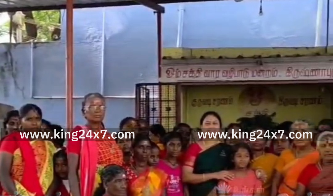 கடையநல்லூரில் ஓம் சக்தி பக்தர்கள் சார்பில் அன்னதானம்