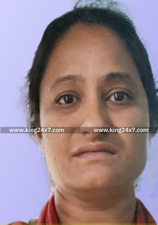 பழனியை சேர்ந்த 4 பேரிடம் கல்வித்துறை, மின்சாரத்துறை, பொதுப்பணித்துறை உள்ளிட்ட அரசுத்துறைகளில் வேலை வாங்கித் தருவதாக ரூ.27 லட்சம் மோசடி - பெண் கைது