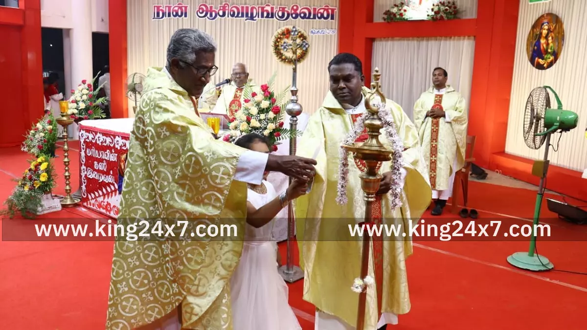 புத்தாண்டை முன்னிட்டு தஞ்சாவூர் தேவாலயங்களில் சிறப்பு பிரார்த்தனை வழிபாடு புத்தாண்டை முன்னிட்டு தஞ்சாவூர் தேவாலயங்களில் சிறப்பு பிரார்த்தனை வழிபாடு