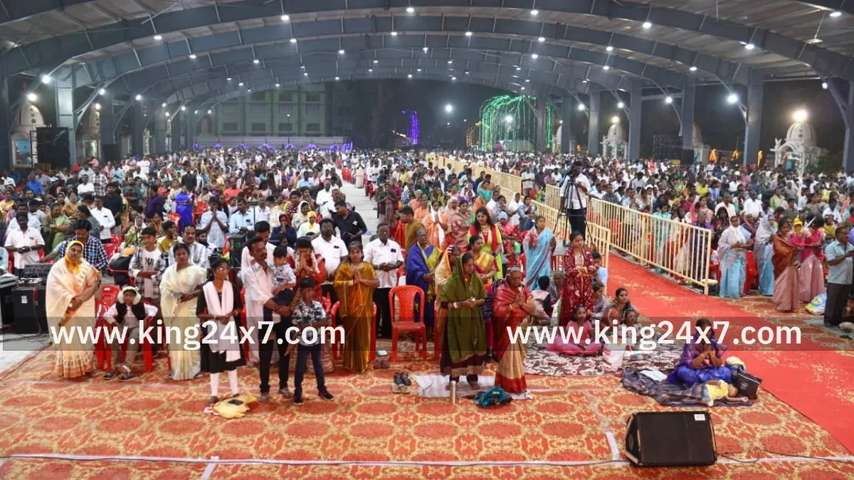 புத்தாண்டை முன்னிட்டு தஞ்சாவூர் தேவாலயங்களில் சிறப்பு பிரார்த்தனை வழிபாடு புத்தாண்டை முன்னிட்டு தஞ்சாவூர் தேவாலயங்களில் சிறப்பு பிரார்த்தனை வழிபாடு