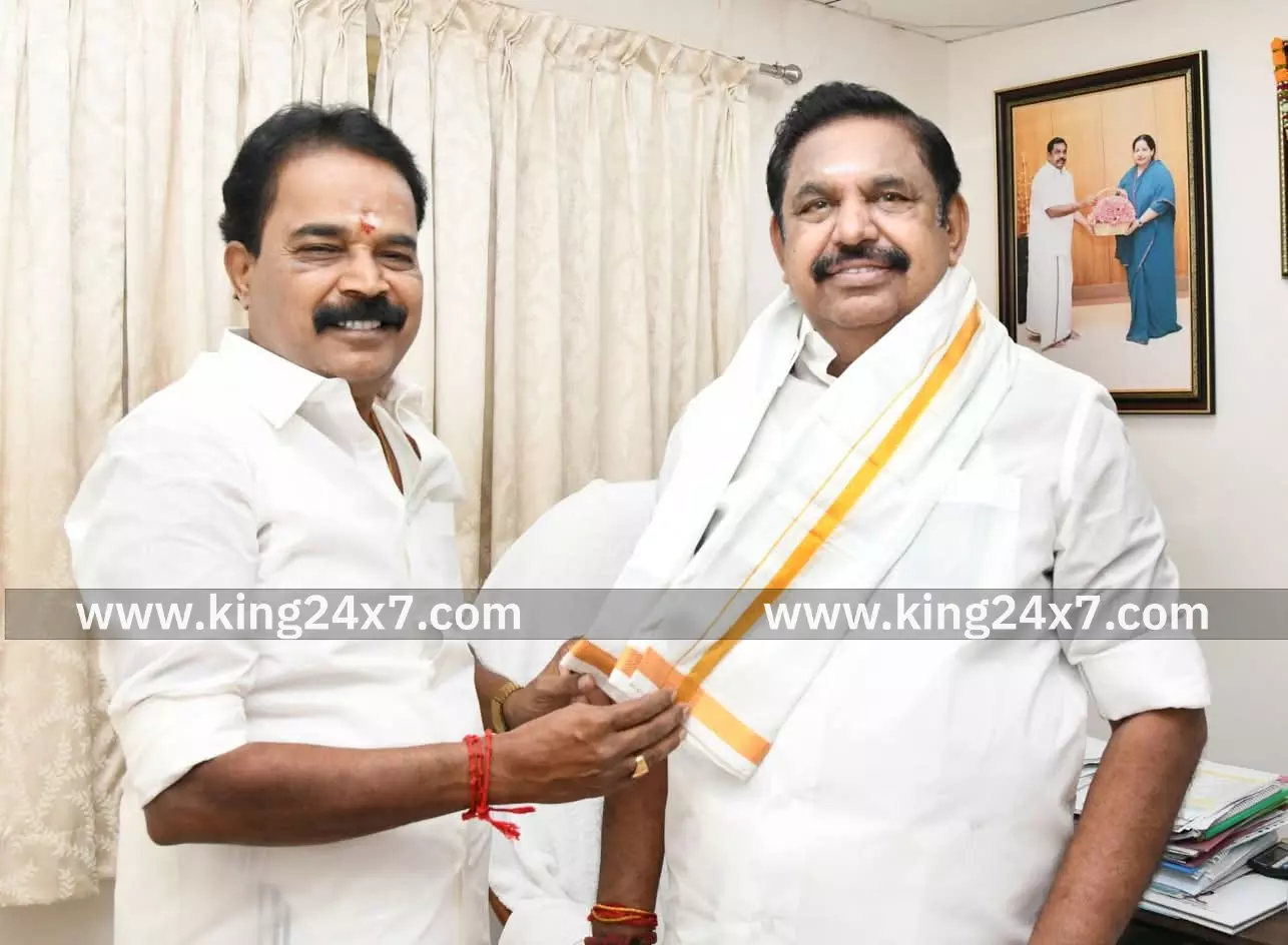 எதிர்க்கட்சித் தலைவர் எடப்பாடி பழனிச்சாமி அவர்களை சந்தித்து வாழ்த்து பெற்றார் மாவட்ட செயலாளர் இளங்கோவன்... எதிர்க்கட்சித் தலைவர் எடப்பாடி பழனிச்சாமி அவர்களை சந்தித்து வாழ்த்து பெற்றார் மாவட்ட செயலாளர் இளங்கோவன்...