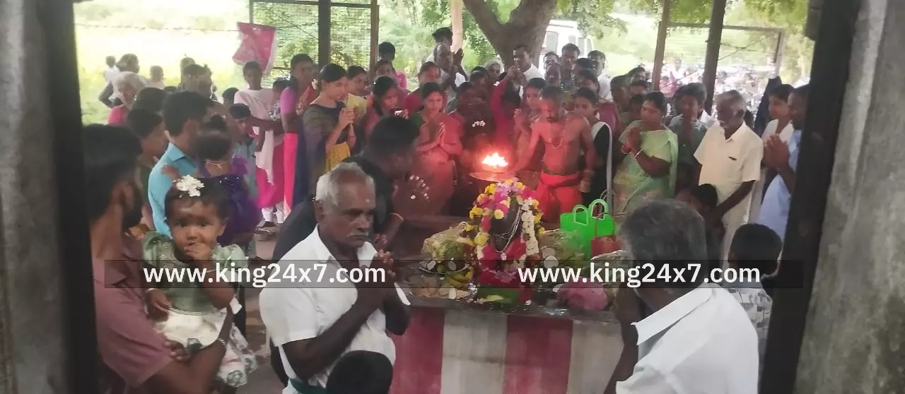 கழுகூர் மீனாட்சி சுந்தரேஸ்வரர் கோயிலில் பிரதோஷ வழிபாடு