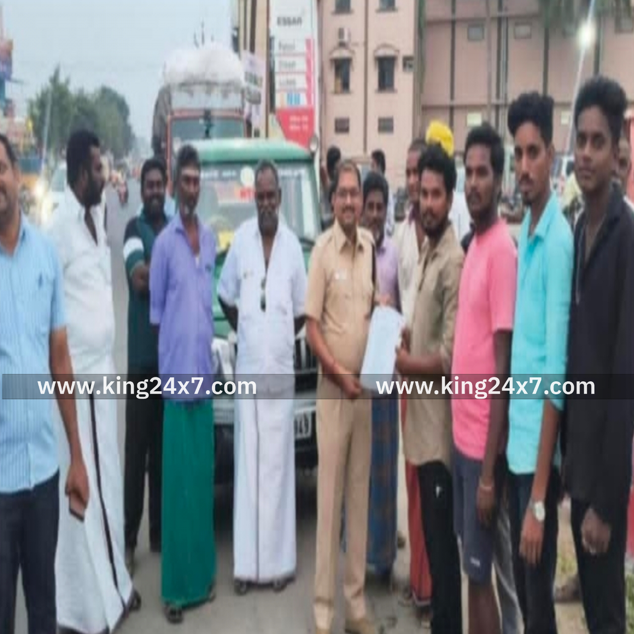 கள்ளக்குறிச்சி: போக்குவரத்து சாலை பாதுகாப்பு விழிப்புணர்வு...