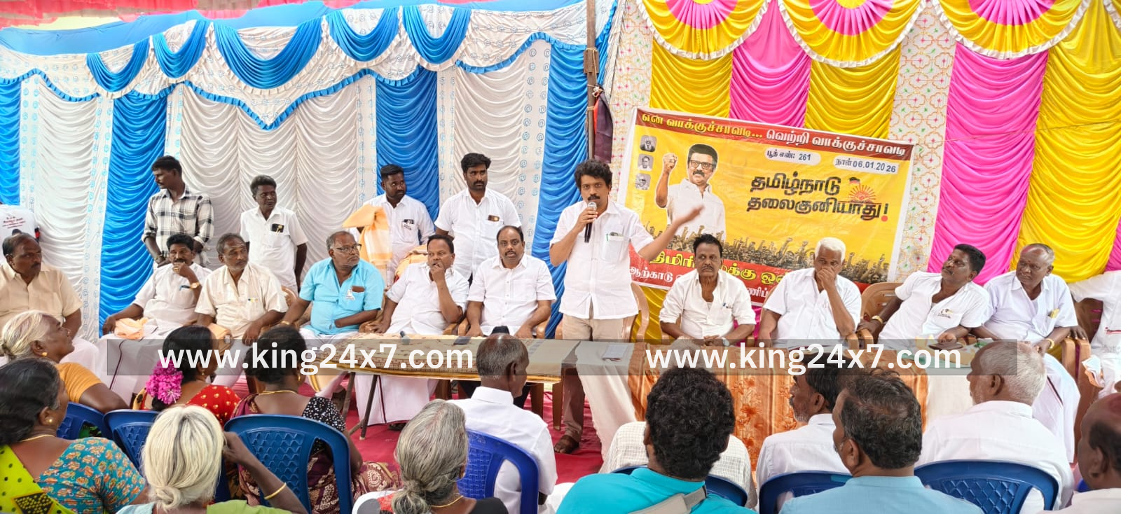 ராணிப்பேட்டை மாவட்டம், கலவை அருகே உள்ள வேம்பி ஊராட்சியில் என் வாக்குச்சாவடி வெற்றி வாக்குச்சாவடி கூட்டம் திமுக கழக தலைமை செயற்க்குழு உறுப்பினர் கலைமணி தலைமையில் நடைபெற்றது.