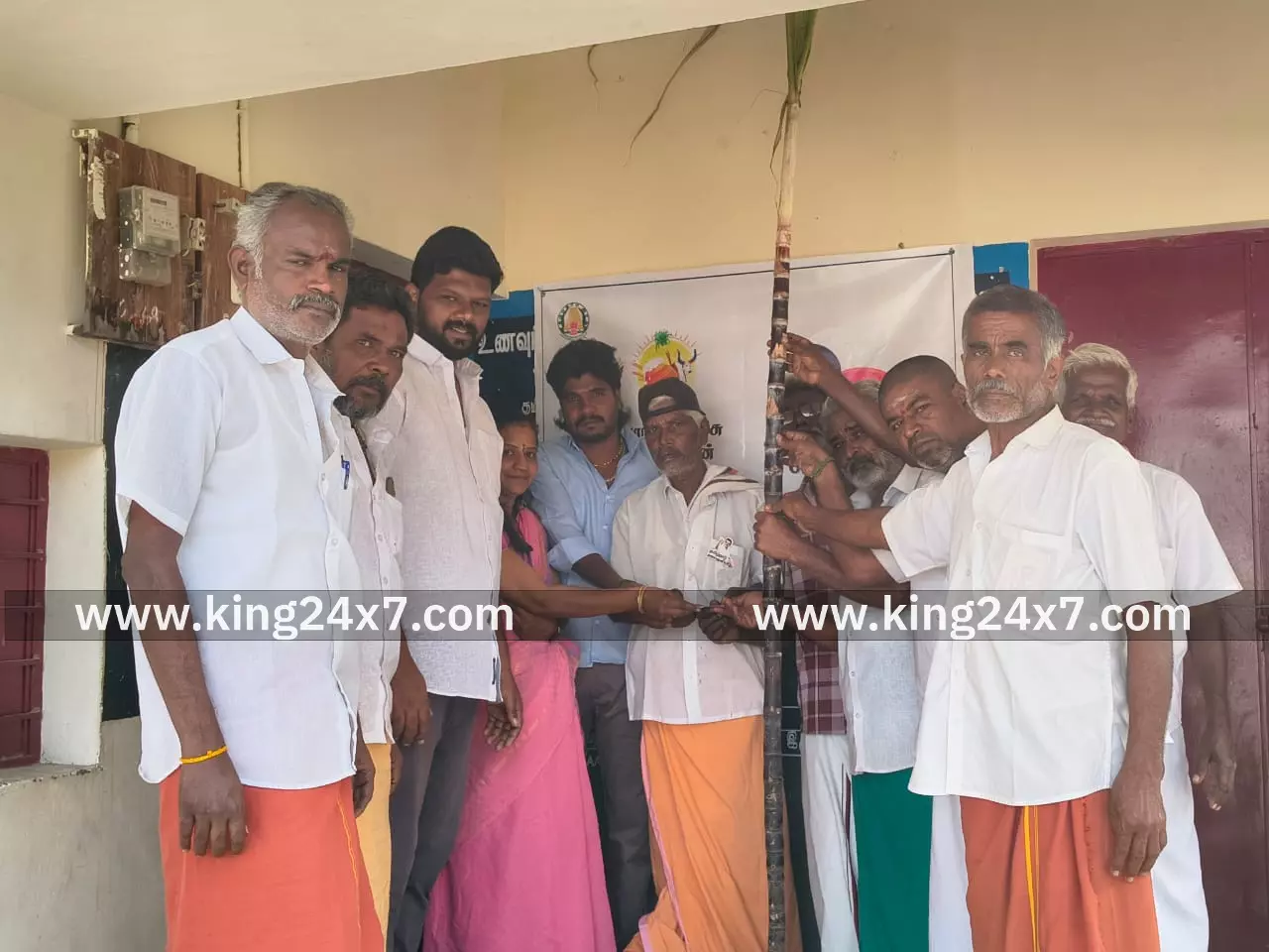 முள்ளிப்பாடி ஊராட்சியில் பொங்கல் தொகுப்பு முள்ளிப்பாடி ஊராட்சியில் பொங்கல் தொகுப்பு