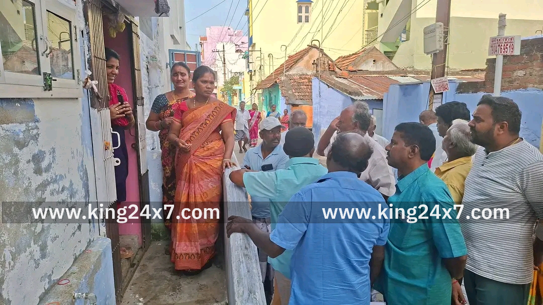 சங்கரன்கோவில் தீ விபத்தால் பாதிக்கப்பட்ட வீட்டை பார்வையிட்ட முன்னாள் அமைச்சர்