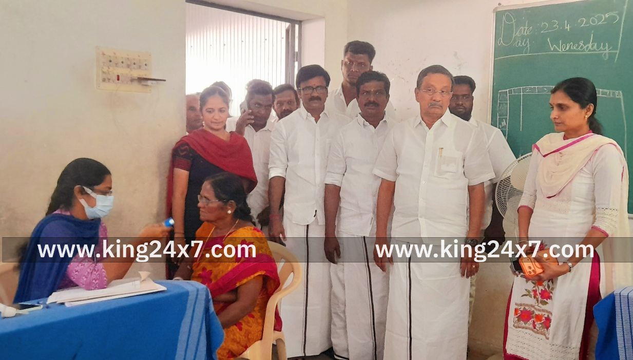 ஜேடர்பாளையத்தில் நலம் காக்கும் ஸ்டாலின் திட்ட மருத்துவ முகாம்.