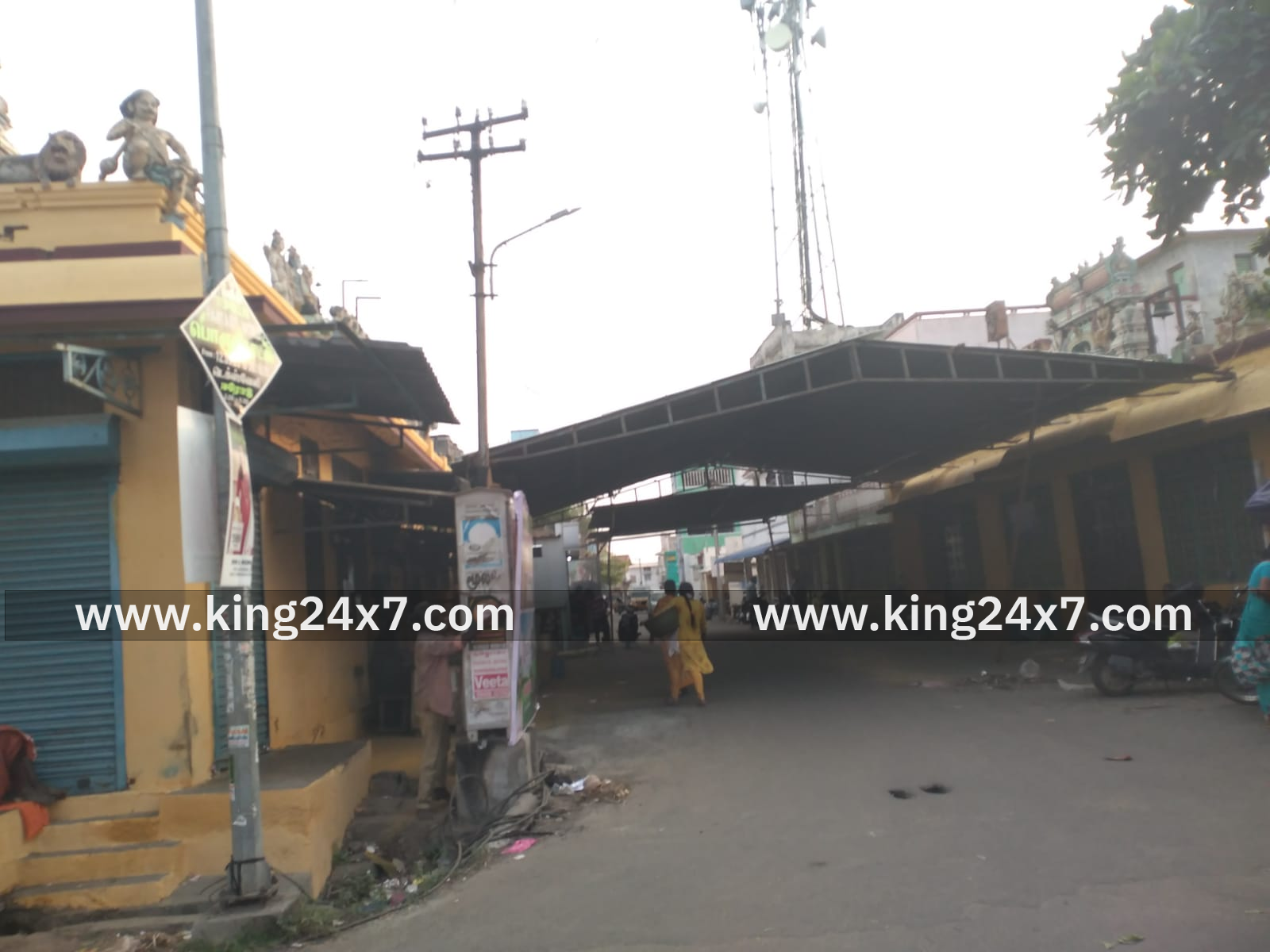 சவுண்டம்மன் திருவிழா பந்தல் அமைக்கும் பணி தீவிரம்